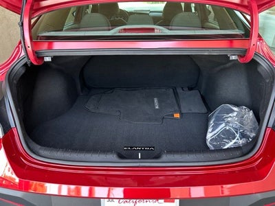 2025 Hyundai ELANTRA SE CERTIFIED