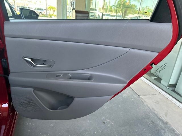 2025 Hyundai ELANTRA SE CERTIFIED