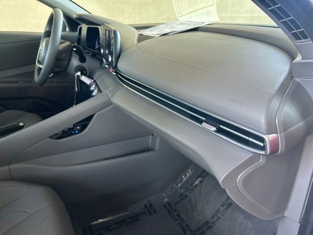 2025 Hyundai ELANTRA SE CERTIFIED