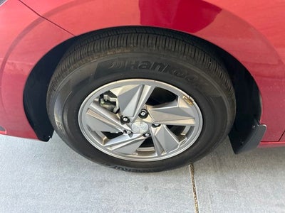 2025 Hyundai ELANTRA SE CERTIFIED