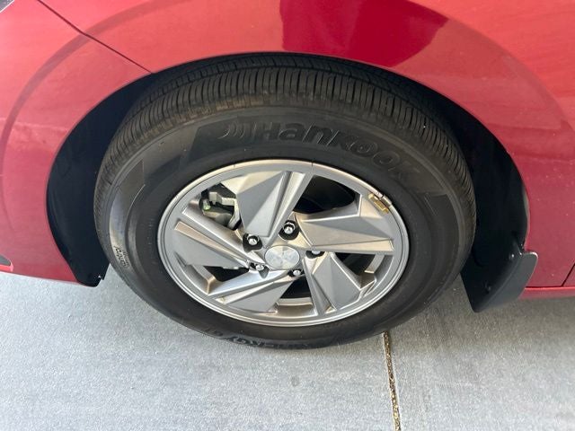 2025 Hyundai ELANTRA SE CERTIFIED