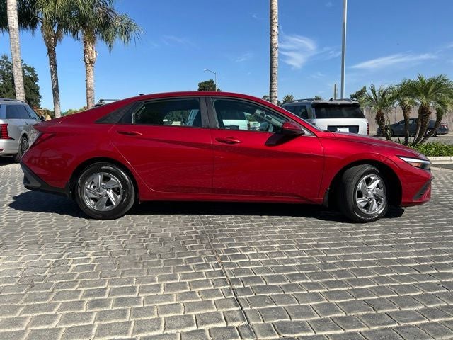 2025 Hyundai ELANTRA SE CERTIFIED