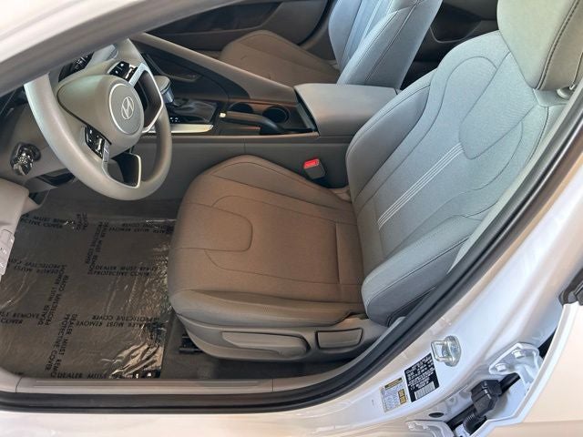 2025 Hyundai ELANTRA SE CERTIFIED