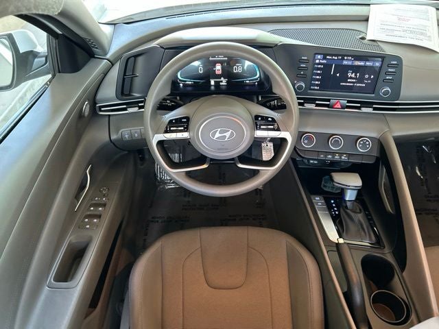 2025 Hyundai ELANTRA SE CERTIFIED
