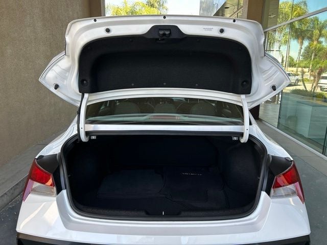 2025 Hyundai ELANTRA SE CERTIFIED
