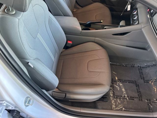 2025 Hyundai ELANTRA SE CERTIFIED