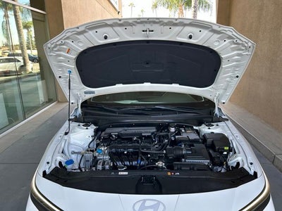 2025 Hyundai ELANTRA SE CERTIFIED