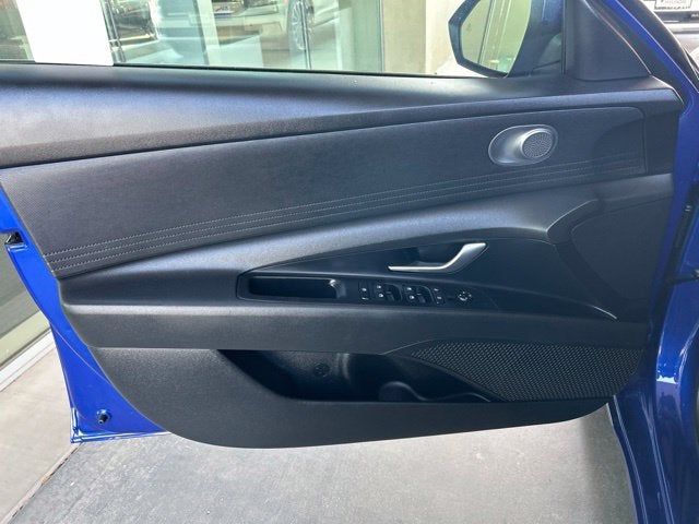 2025 Hyundai ELANTRA SE CERTIFIED