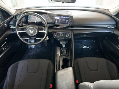 2025 Hyundai ELANTRA SE CERTIFIED