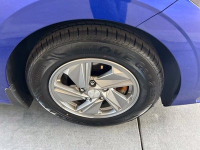 2025 Hyundai ELANTRA SE CERTIFIED