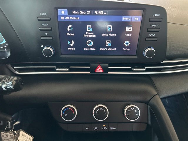 2025 Hyundai ELANTRA SE CERTIFIED