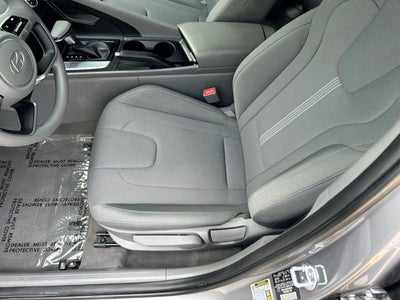 2025 Hyundai ELANTRA SE CERTIFIED