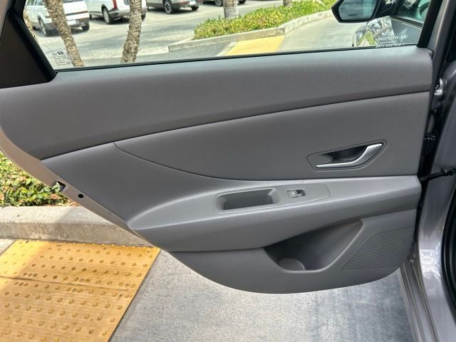 2025 Hyundai ELANTRA SE CERTIFIED