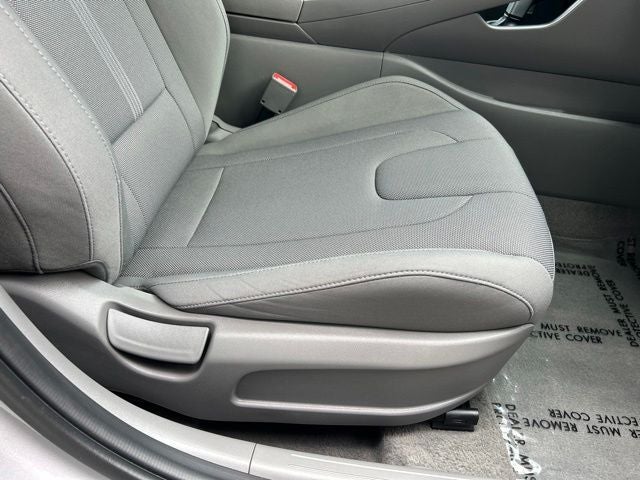2025 Hyundai ELANTRA SE CERTIFIED