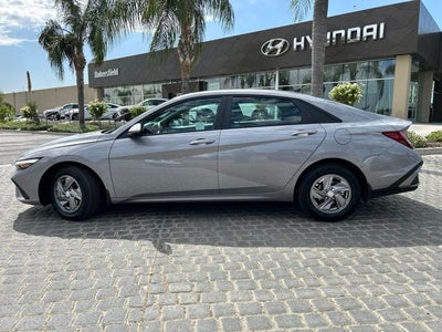 2025 Hyundai ELANTRA SE CERTIFIED