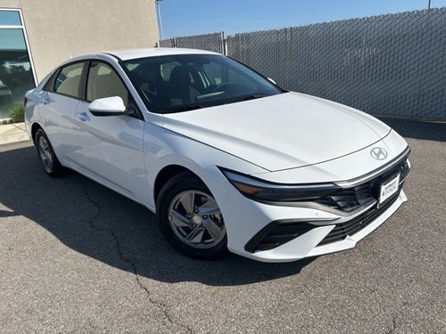 2026 Hyundai ELANTRA SE