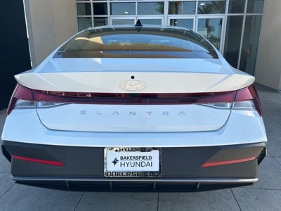 2026 Hyundai ELANTRA SE