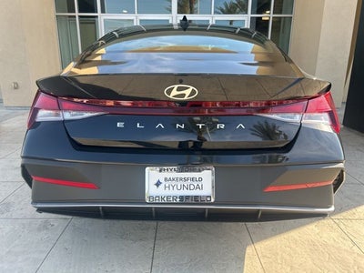 2026 Hyundai ELANTRA SE