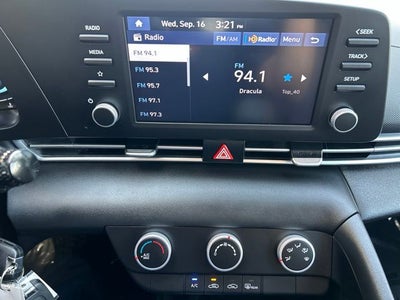 2025 Hyundai ELANTRA SE CERTIFIED