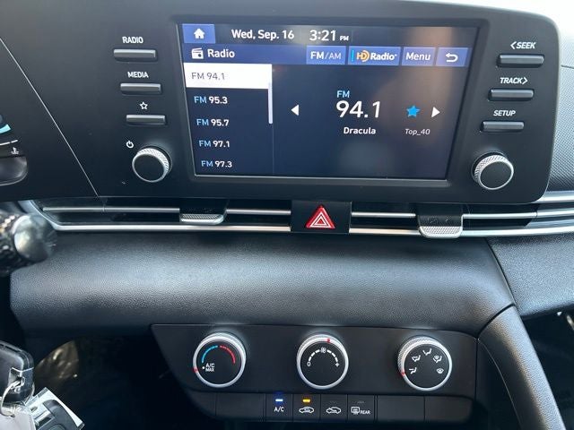 2025 Hyundai ELANTRA SE CERTIFIED