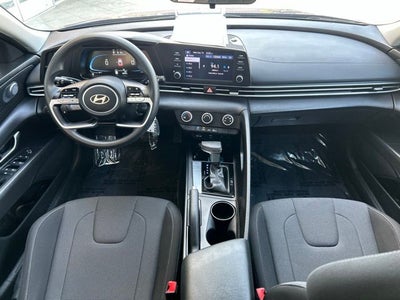 2025 Hyundai ELANTRA SE CERTIFIED
