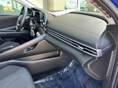 2025 Hyundai ELANTRA SE CERTIFIED
