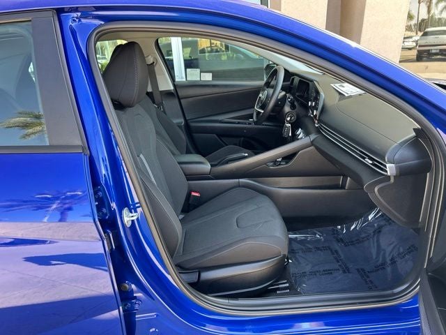 2025 Hyundai ELANTRA SE CERTIFIED