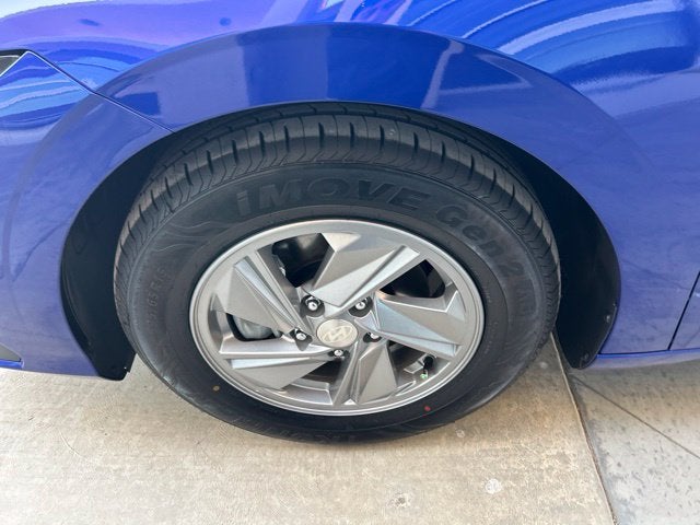 2025 Hyundai ELANTRA SE CERTIFIED