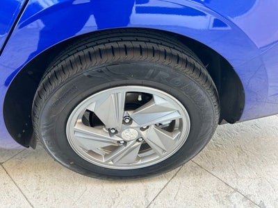 2025 Hyundai ELANTRA SE CERTIFIED