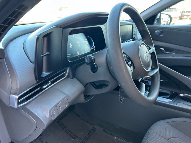 2025 Hyundai ELANTRA SE CERTIFIED
