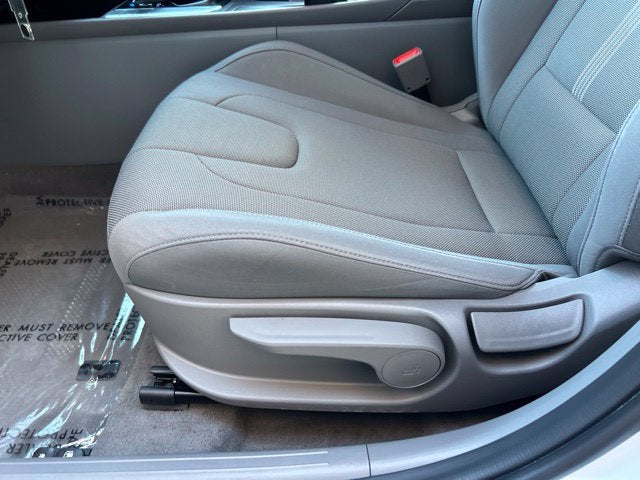 2025 Hyundai ELANTRA SE CERTIFIED