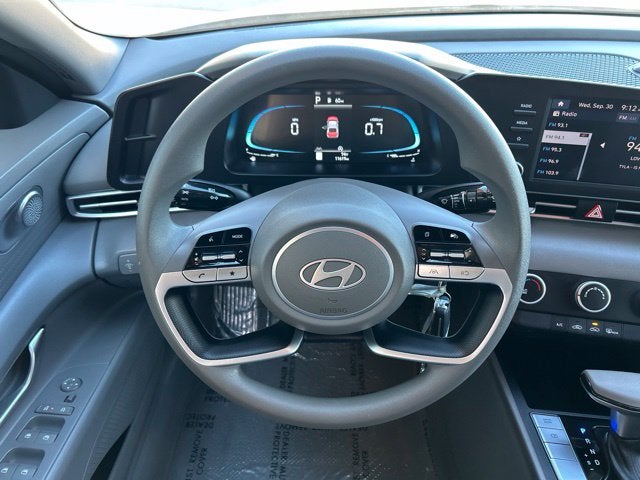 2025 Hyundai ELANTRA SE CERTIFIED