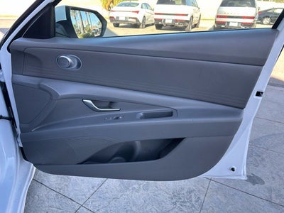 2025 Hyundai ELANTRA SE CERTIFIED