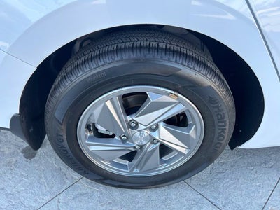 2025 Hyundai ELANTRA SE CERTIFIED