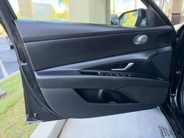 2025 Hyundai ELANTRA SE CERTIFIED