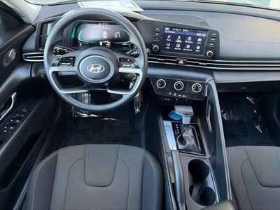 2025 Hyundai ELANTRA SE CERTIFIED