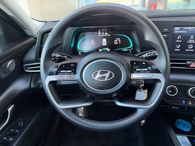 2025 Hyundai ELANTRA SE CERTIFIED