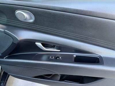 2025 Hyundai ELANTRA SE CERTIFIED