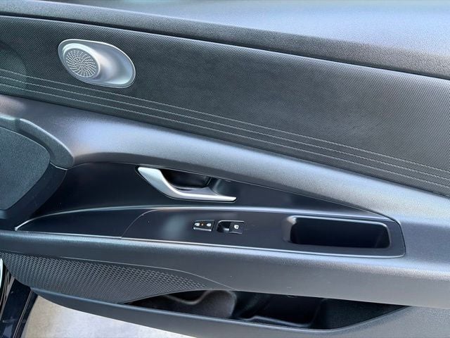 2025 Hyundai ELANTRA SE CERTIFIED