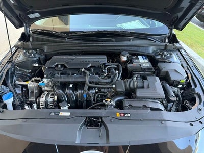 2025 Hyundai ELANTRA SE CERTIFIED