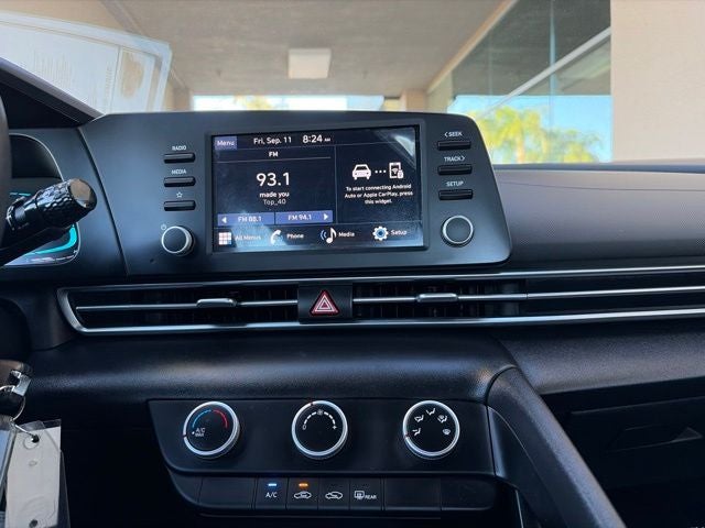 2025 Hyundai ELANTRA SE CERTIFIED