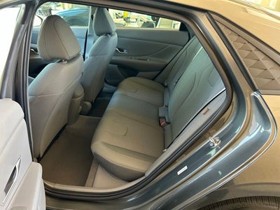 2026 Hyundai ELANTRA SE