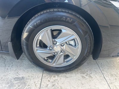2024 Hyundai ELANTRA SE CERTIFIED