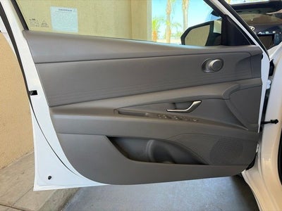 2025 Hyundai ELANTRA SE CERTIFIED