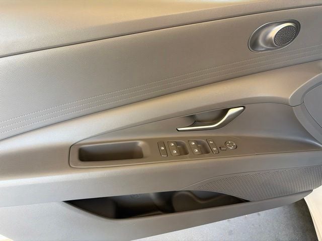 2025 Hyundai ELANTRA SE CERTIFIED