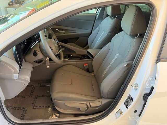 2025 Hyundai ELANTRA SE CERTIFIED
