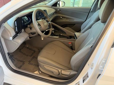 2025 Hyundai ELANTRA SE CERTIFIED