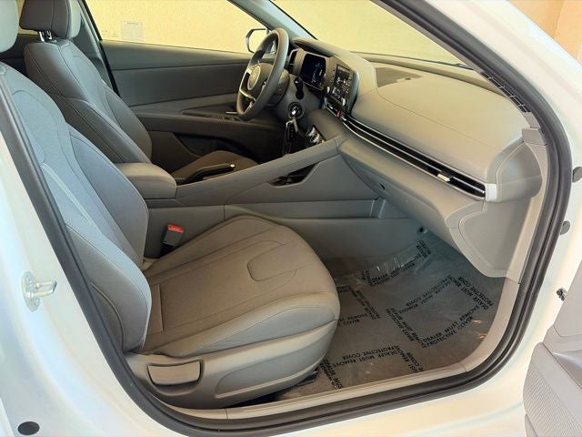 2025 Hyundai ELANTRA SE CERTIFIED