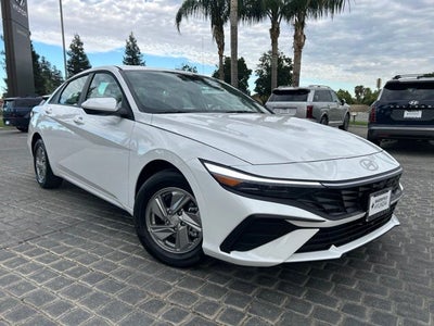 2026 Hyundai ELANTRA SE