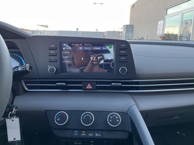 2026 Hyundai ELANTRA SE